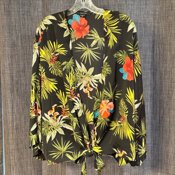 Paper Tee Women's Floral Wrap SZ XLBlack Yellow Green Red  Tie at Bottom - Picture 1 of 12